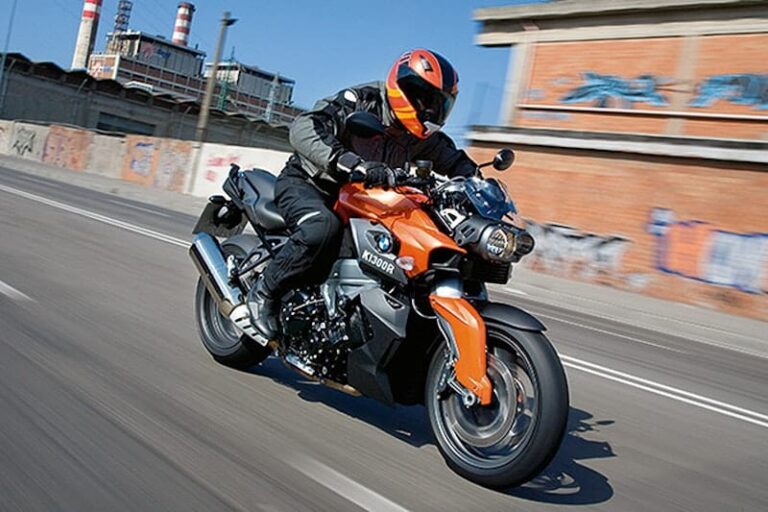 BMW K1300R Bike Specification, Milage, Key features, Images, Rating, Review