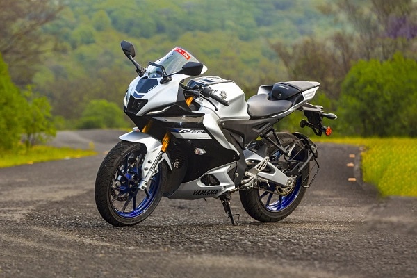2025 New YAMAHA R15 V4 Bike Specification, Price, Mileage, Key features, Power, Top speed Complete Details